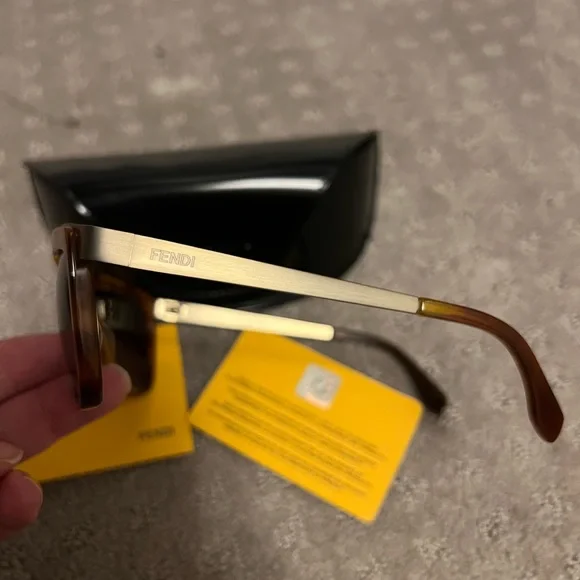 Fendi FS5188 57 18 Sunglasses - Picture 4 of 10